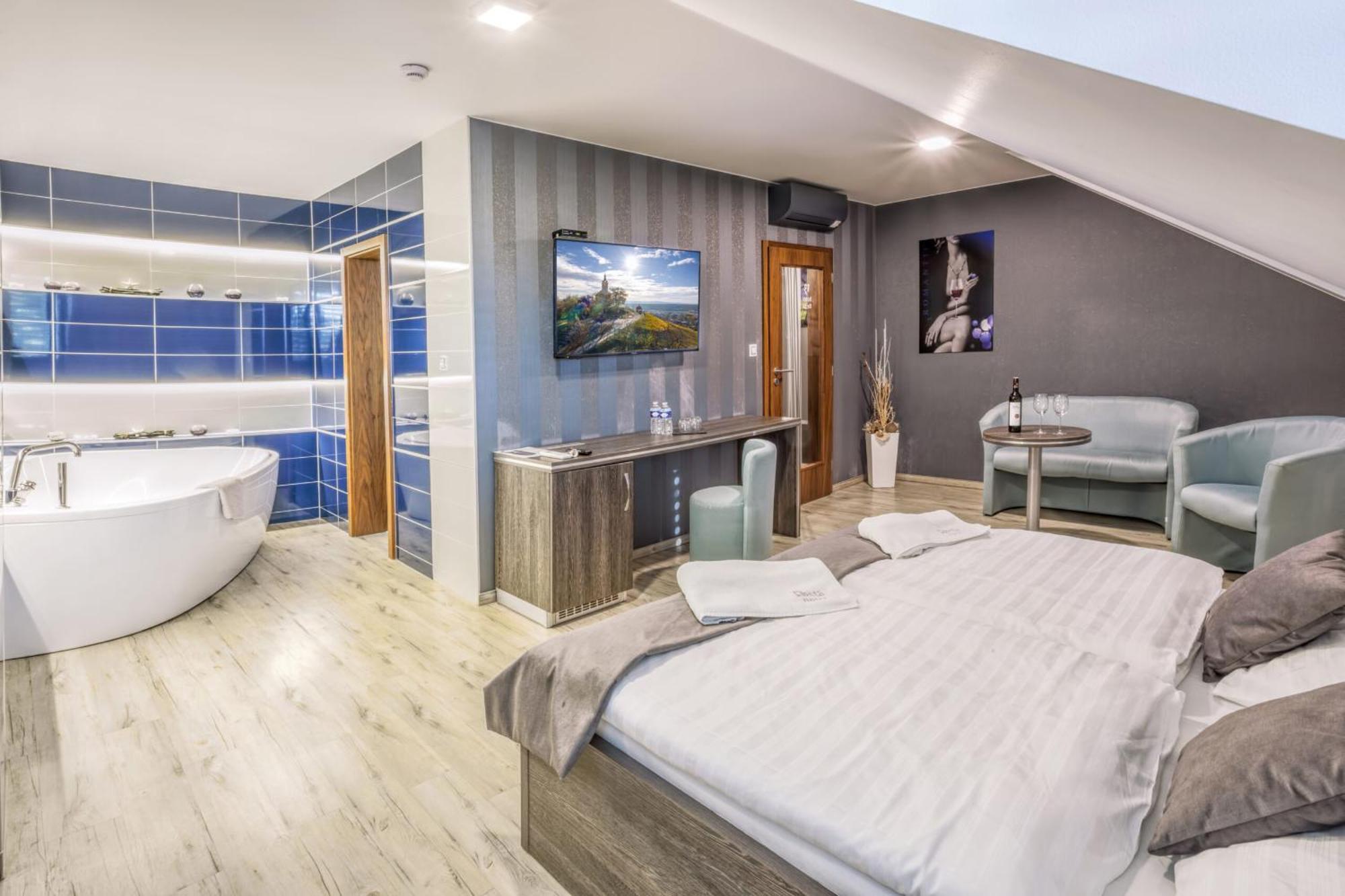 Hotel Beta Бзенец Экстерьер фото